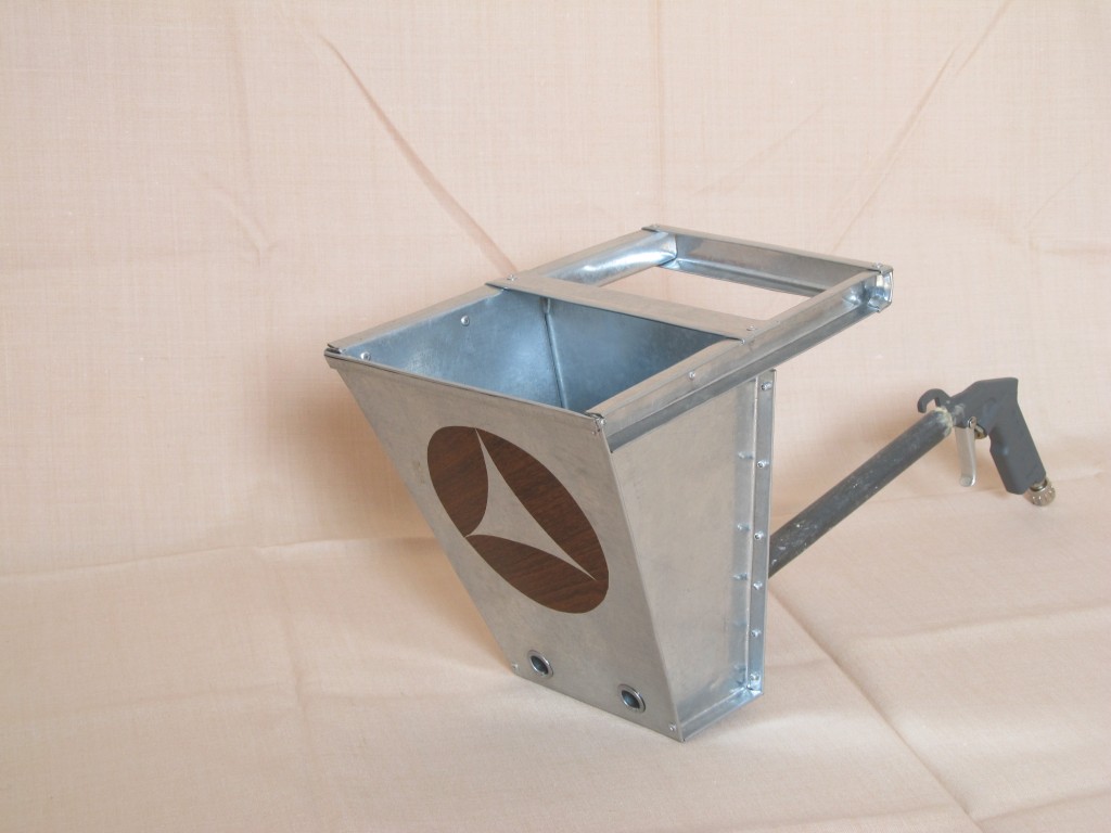 Хоппер-ковш – устройство для быстрого и удобного нанесения штукатурки