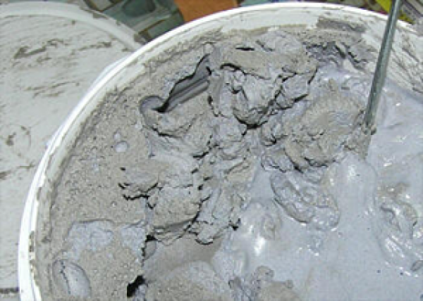 Приготовление раствора из цементной шпаклевки